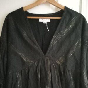 Rujuta sheth Black and Gold Top NWT size M/L